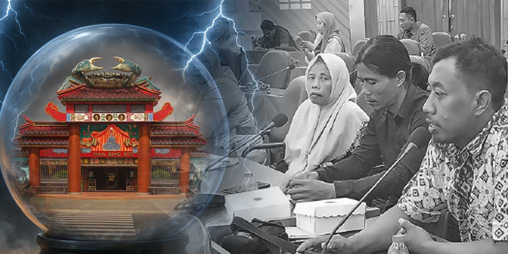 Empat eks pekerja di kelenteng yang mengadukan nasibnya di DPRD Tuban Selasa (5/8).