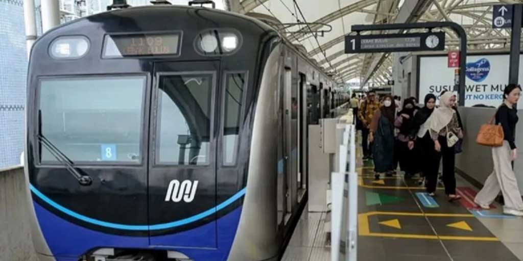 Kereta Moda Raya Terpadu (MRT).