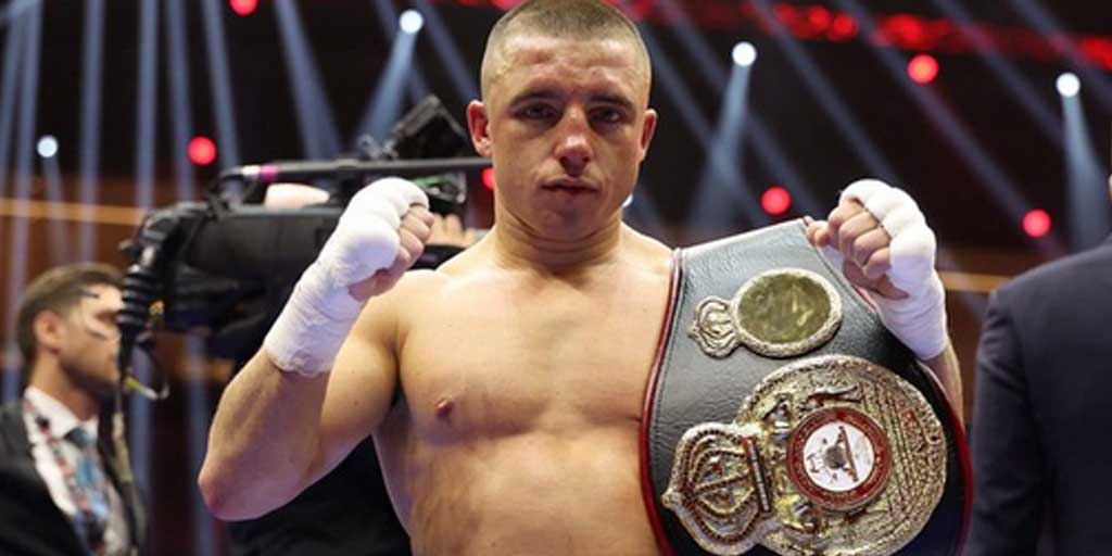 Juara dunia kelas bulu WBA, Nick Ball.