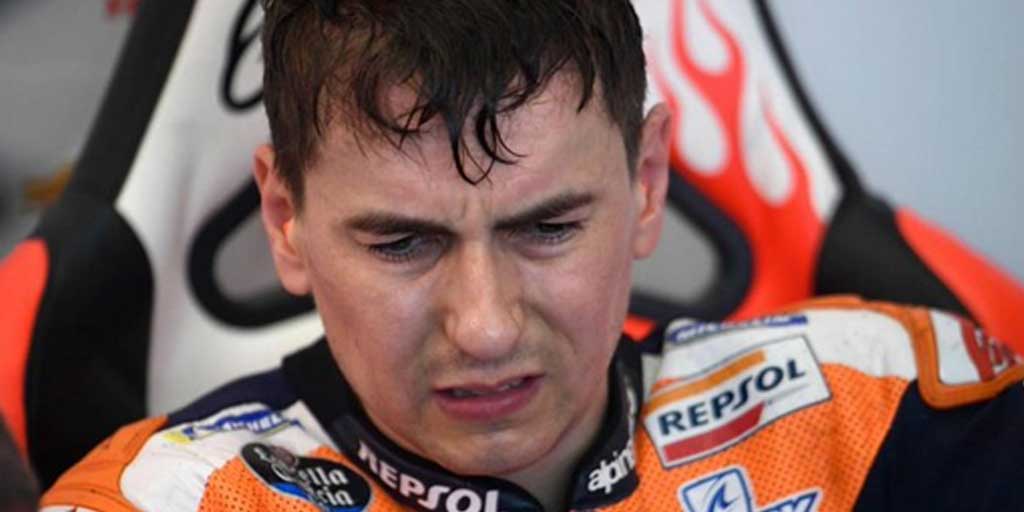 Francesco &ldquo;Pecco&rdquo; Bagnaia kembali mengeluhkan motor Desmosedici GP25, terutama pada sektor pengereman saat balapan di GP Hungaria, Minggu (24/8).