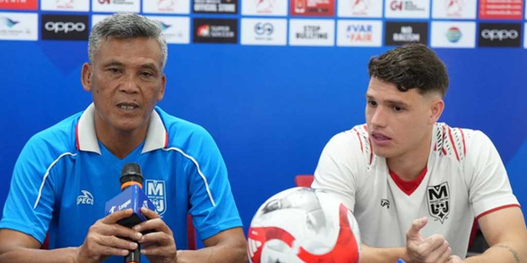 Pelatih kepala Malut United, Hendri Susilo di Ternate, Jumat (29/8).