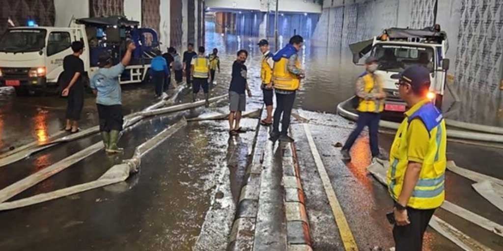 Kementerian Pekerjaan Umum bergerak cepat membuka akses jalan nasional yang terdampak banjir di Bali.