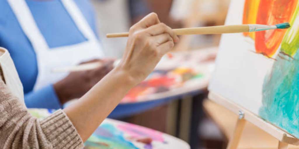 Art therapy sebagai senjata rahasia Chelsea Islan untuk menjaga kestabilan emosinya. Foto adalah ilustrasi.