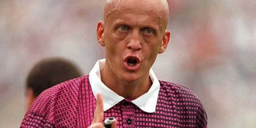 Ketua Komite Wasit FIFA, Pierluigi Collina, menegaskan bahwa  FVS bukanlah VAR.