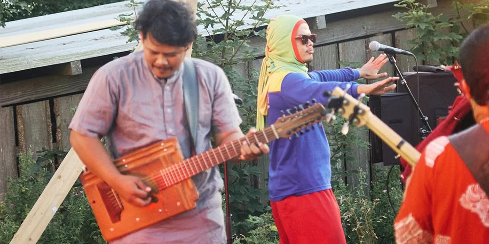 Penampilan LAIR di Lost Farm Festival, Denmark. Membawa musik tanah liat dari Jatiwangi ke panggung internasional &mdash; menggabungkan tradisi, eksperimen, dan energi khas Pantura-Soul.