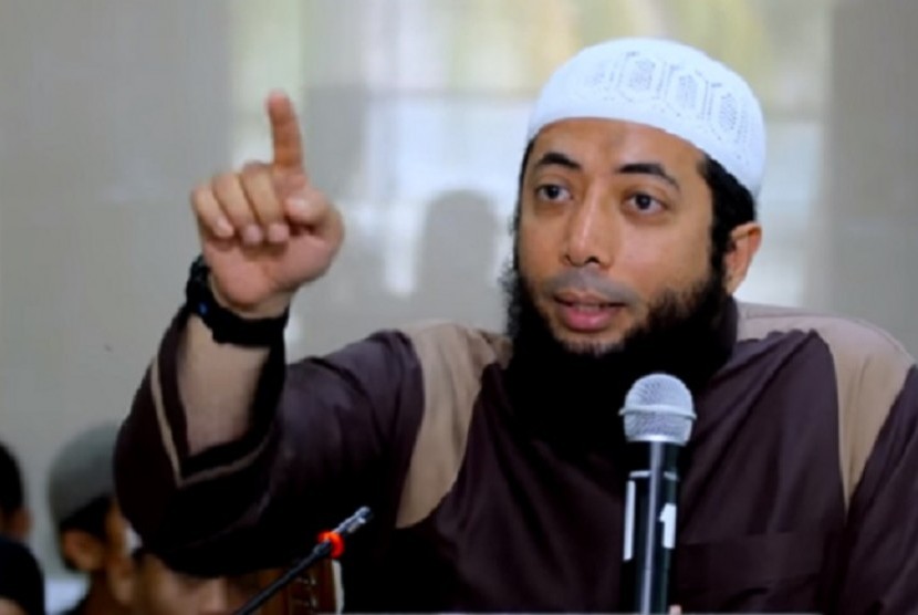 ustaz khalid basalamah