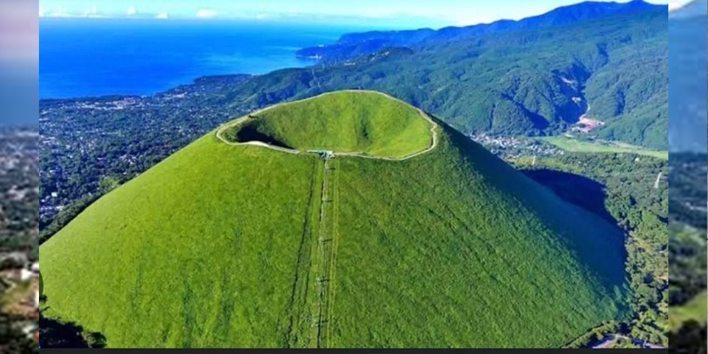Gunung Omuro Jepang