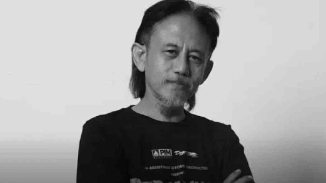 Epy Kusnandar, aktor yang dikenal luas lewat perannya sebagai Kang Mus dalam serial Preman Pensiun, dalam salah satu potret publiknya sebelum meninggal dunia.