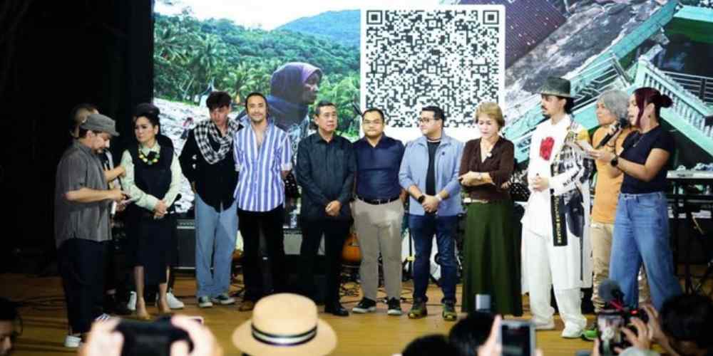 Para musisi dan tokoh publik berkumpul di panggung &ldquo;Heal Sumatra Charity Concert&rdquo;, bersatu menggalang donasi untuk membantu korban bencana di berbagai wilayah Sumatra.