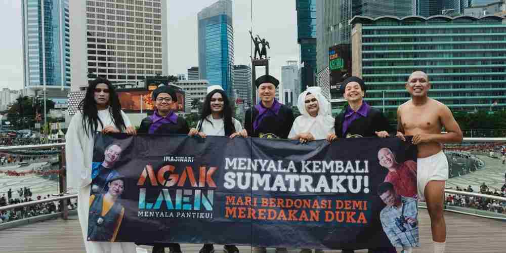 Pemain dan tim film Agak Laen mengajak publik berdonasi untuk korban bencana di Sumatera, merayakan capaian 7 juta penonton dengan aksi kepedulian.