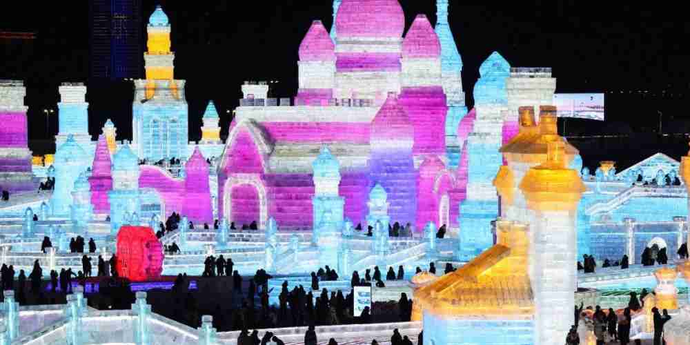 Saat suhu turun ekstrem, Harbin justru memamerkan keindahan. Negeri es yang berubah jadi destinasi musim dingin paling magis di dunia