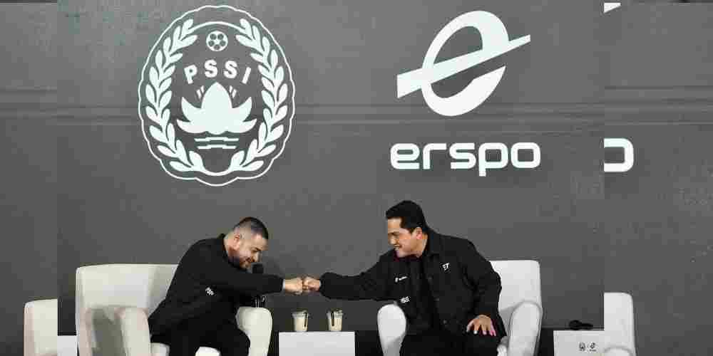 Momen Ketua Umum PSSI Erick Thohir bersama perwakilan Erspo saat kerja sama apparel Timnas Indonesia yang berlangsung pada Januari 2024.