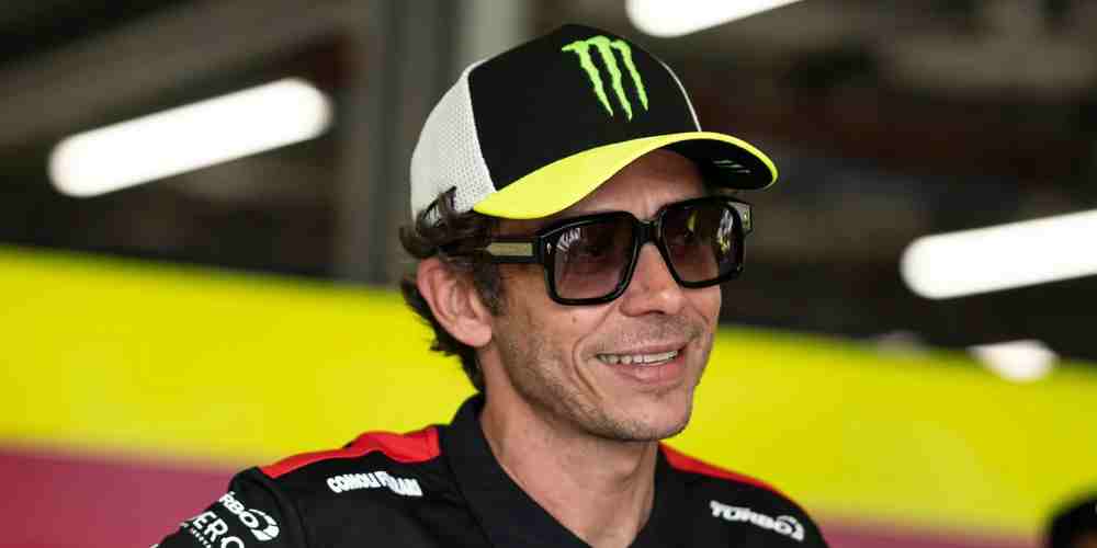 Sete Gibernau buka cerita soal insiden balap kontroversial dengan Valentino Rossi yang selama puluhan tahun tak dibahas publik.