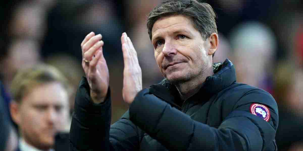 Manajer Crystal Palace Oliver Glasner memberi keterangan pers seusai latihan, memastikan kepergiannya di akhir musim dan dikaitkan dengan masa depan di klub lain