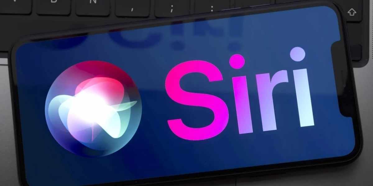 Apple siap memperkenalkan Siri versi baru hasil kolaborasi dengan Google Gemini pada Februari 2026, membawa AI lebih cerdas di iPhone.