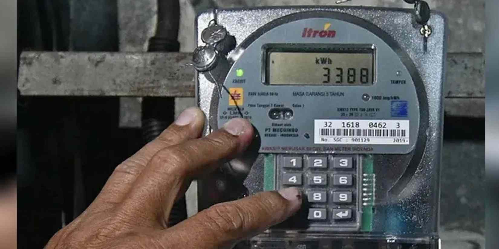 Token listrik prabayar bukan saldo rupiah seperti pulsa. Ini tentang energi listrik dalam kWh yang kamu pakai di rumah &mdash; tahu cara hitungnya?