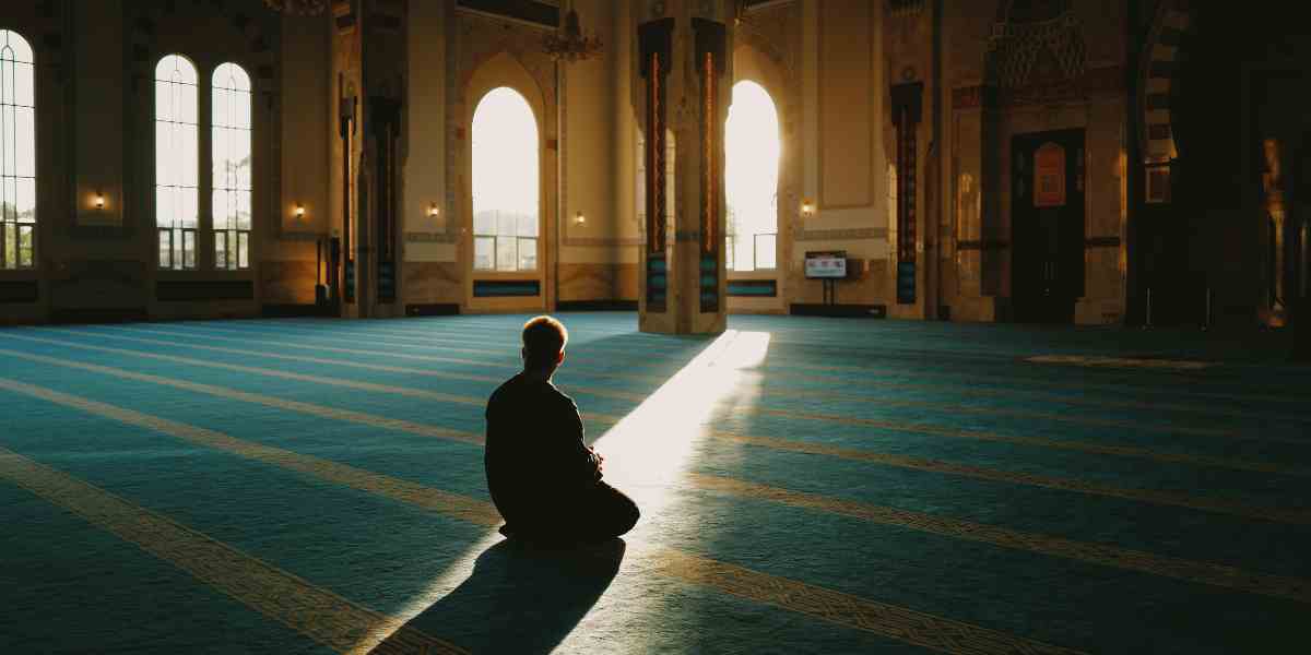 Jelang Ramadan, jangan lewatkan bulan Sya&rsquo;ban begitu saja. Persiapkan hati dengan puasa sunnah, doa malam Nisfu Sya&rsquo;ban, dan ibadah lainnya untuk raih ampunan dan keberkahan.