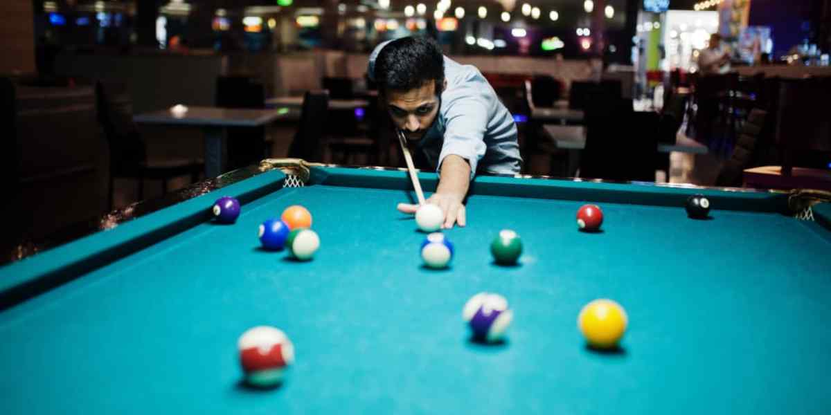 Biliar bukan lagi sekadar hiburan. Pemerintah dorong biliar jadi olahraga prestasi anak muda lewat turnamen internasional dan sport tourism. Saatnya biliar naik kelas!