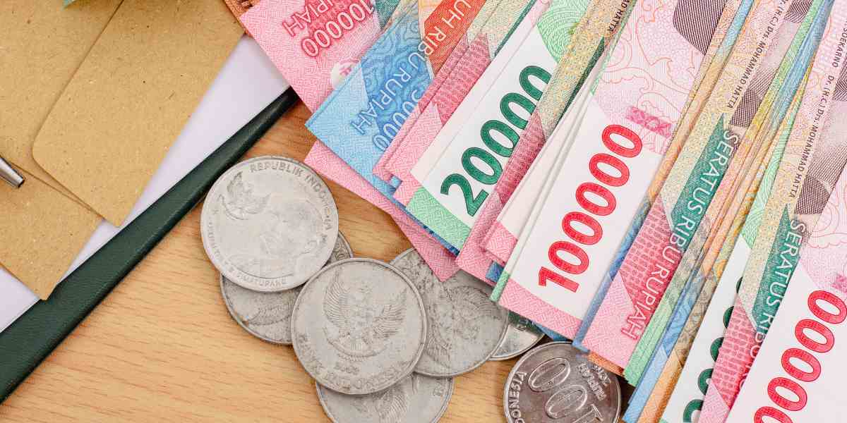 Belajar uang sejak 17 bukan soal jadi pelit, tapi soal bikin masa depan lebih aman dan bebas stres
