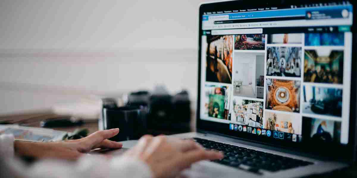 Bukan soal viral semalam, tapi dipercaya selamanya. Personal branding yang kuat bisa bikin peluang datang tanpa diminta. Sudah siap dikenal?