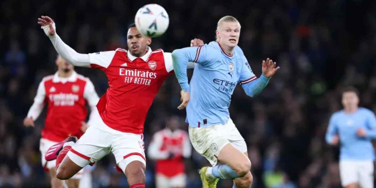 Dengan sisa 12 laga Liga Inggris, Arsenal dinilai memiliki jalur pertandingan yang lebih bersahabat dibanding Manchester City dalam perburuan gelar.