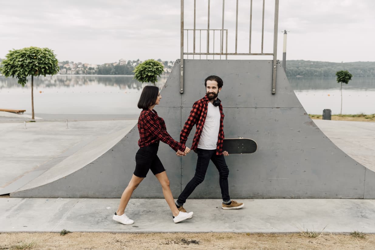 Tak perlu olahraga berat. Rutin berjalan kaki setiap hari bisa bantu turunkan risiko kanker, menurut studi Harvard.