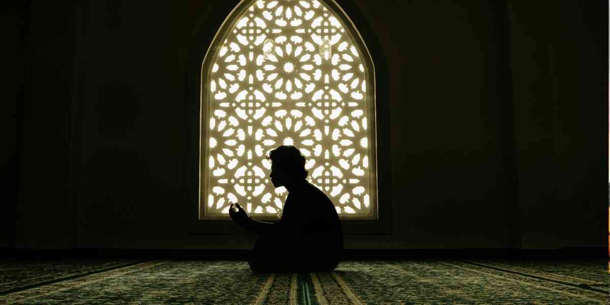 Jadwal Imsakiyah Kab. Tuban Hari Ini &mdash; Imsak pukul 04.11, Subuh 04.21, Dzuhur 11.49, Ashar 14.55, Maghrib 17.56, Isya 19.06 WIB.