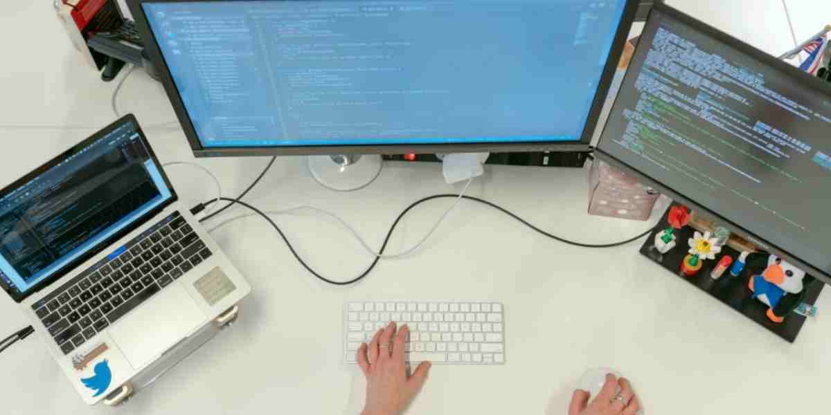 Multitasking bukan tanda produktif. Fokus pada satu tugas justru bikin hasil kerja lebih maksimal dan pikiran lebih tenang.