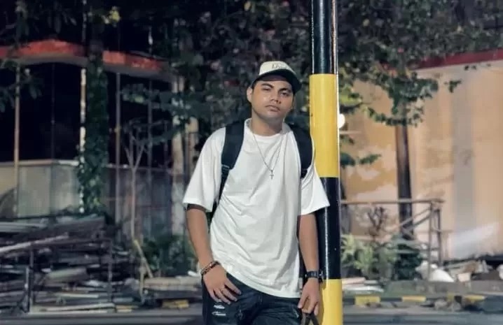 Penyanyi Piche Kota resmi ditahan dalam kasus dugaan pemerkosaan siswi SMA di Belu. Polisi tegaskan proses hukum berjalan tanpa perlakuan khusus.