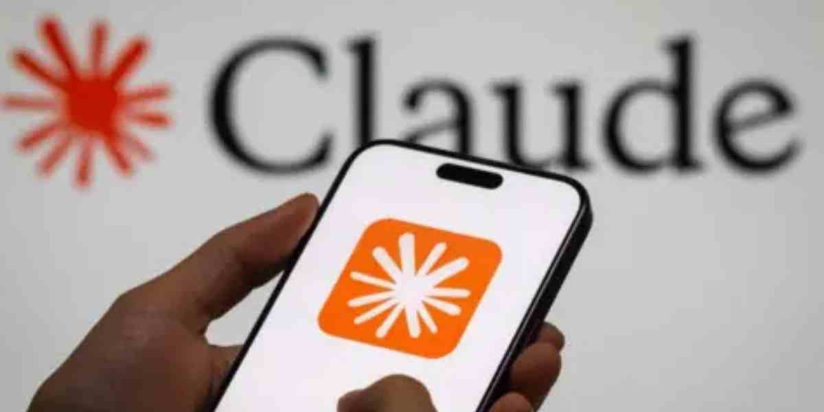 Persaingan chatbot AI di AS memanas. Claude melesat ke puncak App Store, menyalip ChatGPT dan Gemini. Isu etika dan politik kini ikut menentukan pilihan publik di era kecerdasan buatan.