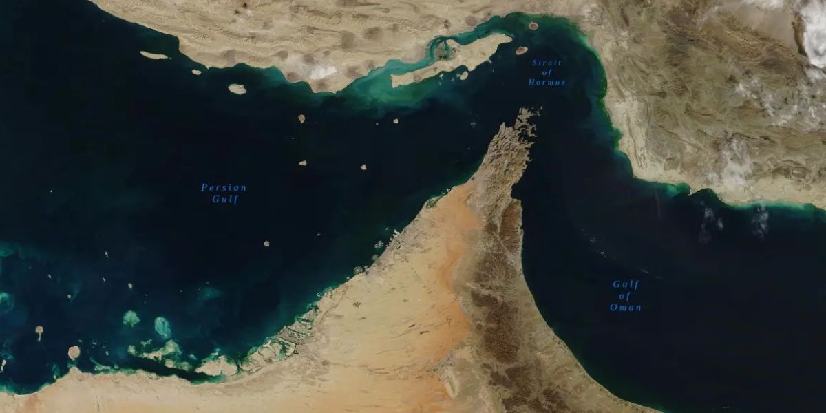 Trump meminta sejumlah negara besar mengirim kapal perang ke Selat Hormuz untuk menjaga keamanan jalur pelayaran global di tengah konflik Iran-AS.