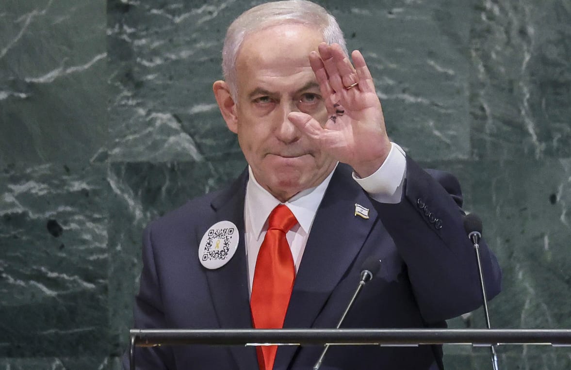 Video Benjamin Netanyahu minum kopi di Yerusalem beredar luas sebagai bantahan atas rumor yang menyebut Perdana Menteri Israel itu meninggal dunia.