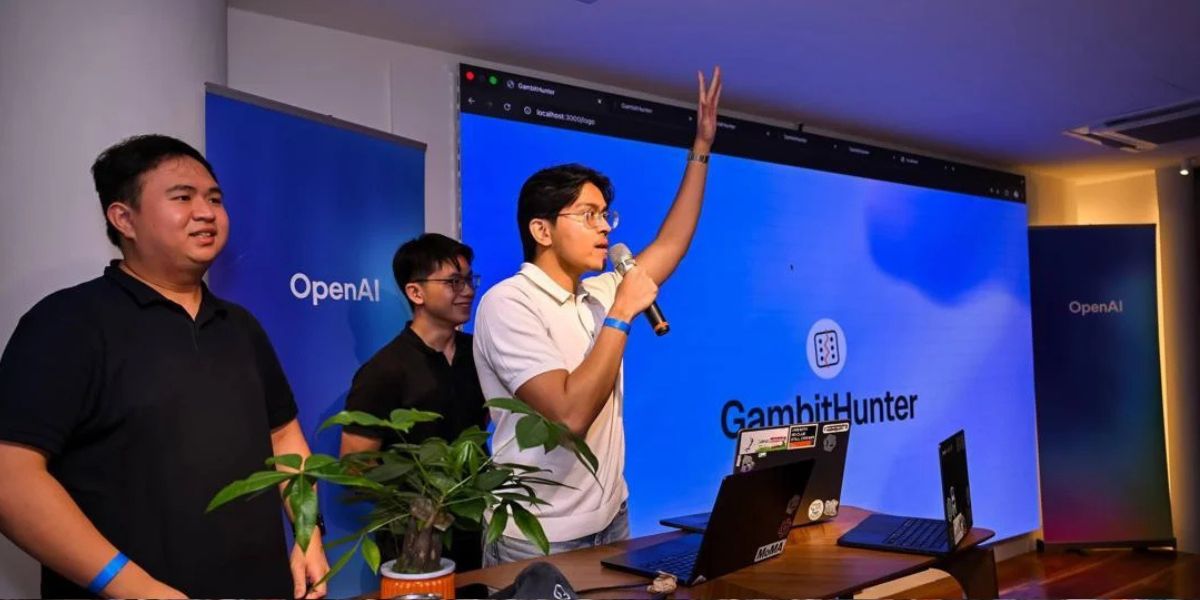 Tiga developer Indonesia menciptakan AI bernama GambitHunter yang mampu menelusuri situs judi online dan mengungkap rekening bandar judol secara otomatis.