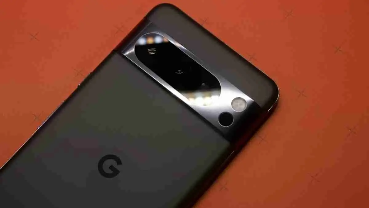 Google menyiapkan sistem baru di Android untuk membatasi instalasi APK dari pengembang tak terverifikasi dengan fitur keamanan tambahan. (Samuel Angor/Unsplash)
