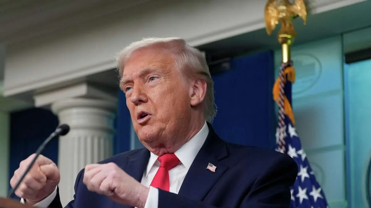 Pernyataan Trump soal Iran memicu ketegangan. Tiongkok dan Rusia langsung bergerak lewat jalur diplomasi untuk redam konflik. (Sumber: Laredo Morning Time)