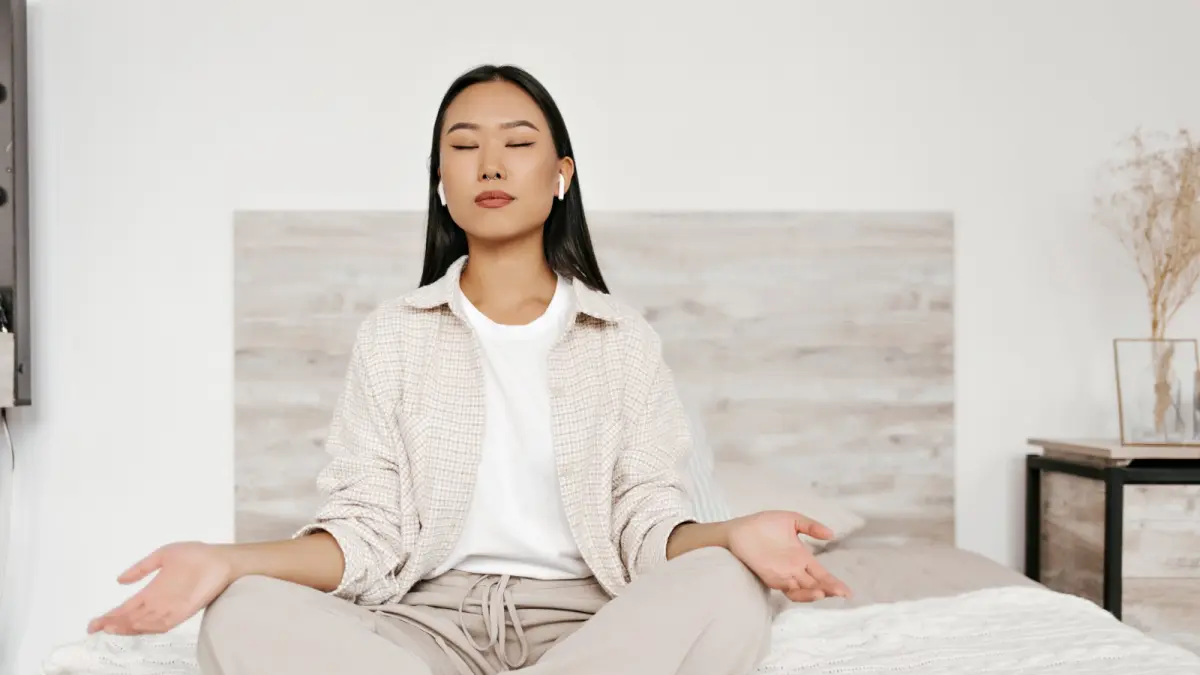 Praktisi meditasi mengingatkan bahwa healing bukan sekadar tren, melainkan proses memahami diri yang membutuhkan kesadaran, jeda, dan konsistensi. (Ilustrasi Meditasi-Freepik)