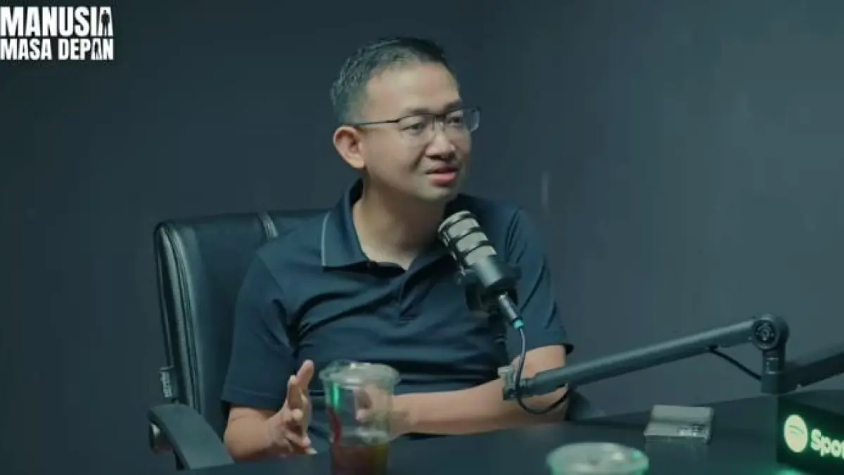 Di tengah polikrisis global, masyarakat didorong untuk lebih mandiri secara finansial dan tidak lagi bergantung pada pekerjaan formal semata. (Sumber : YouTube/ NalarTVindonesia)