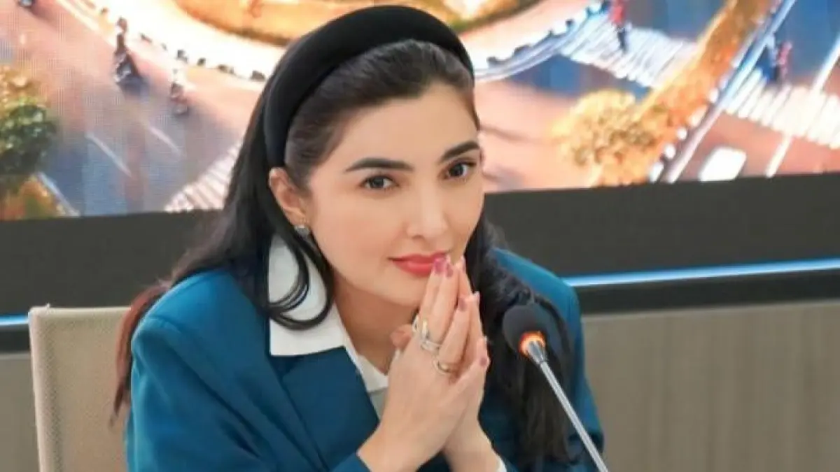Meski sudah bergelar doktor, Ashanty memilih kembali kuliah S1 jurusan hukum, menunjukkan bahwa belajar tidak mengenal batas usia maupun pencapaian. (Instagram @ashanty_ash)