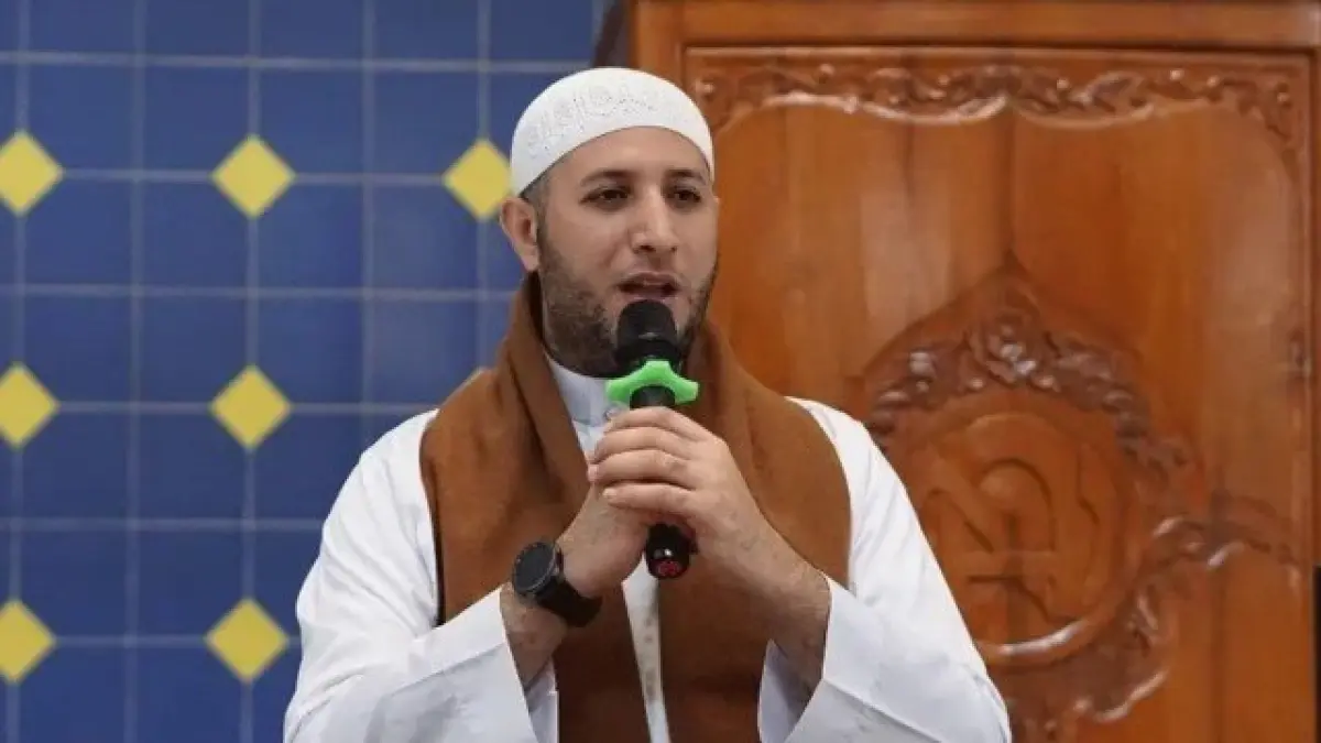 Syekh Ahmad Al Misry bantah tuduhan pelecehan, sebut dirinya berada di Mesir saat dipanggil polisi dan masih berstatus saksi. (x.com)