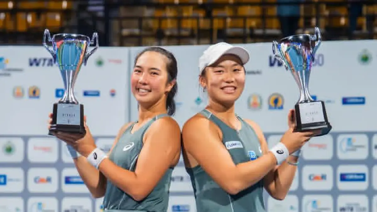 Janice Tjen dan Aldila Sutjiadi tampil solid dan berhasil melaju ke babak 16 besar Madrid Open 2026. (Sumber Foto: Instagram @dila11)