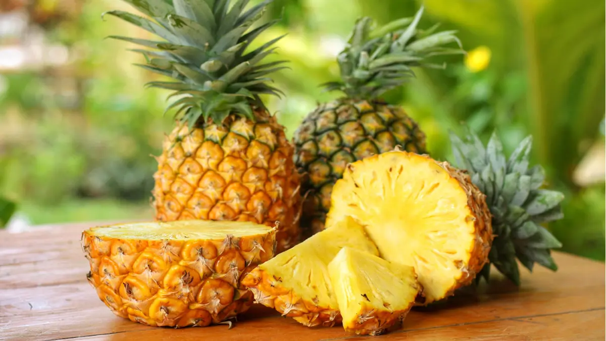 Suka nanas tapi sering gatal di lidah?. Ternyata ada cara biar tetap enak tanpa perih—dan bisa bantu diet juga! (klikdokter.com)