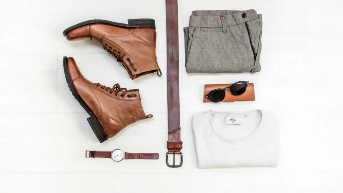 “Outfit kabupaten”—sekadar candaan atau sudah jadi label yang menyakitkan? Cara kita melihat fashion ternyata lebih dalam dari yang kita kira. (Photo by NordWood Themes on Unsplash)