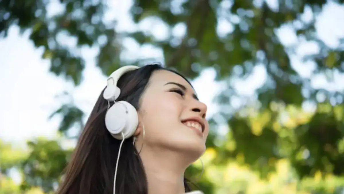 Masih merinding denger lagu ini?, Berarti selera musikmu bukan kaleng-kaleng. Cek daftar lengkapnya di sini! (foto: Magnific/jcomp)