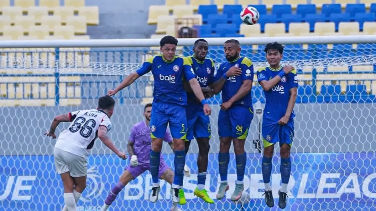 Tim Arema FC di pertandingan BRI Super League 2025/2026. (Sumber foto: Instagram/aremafcoffofficial)