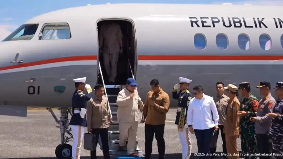 Presiden Prabowo sambangi Pulau Miangas, Sekolah, puskesmas, hingga fasilitas publik di wilayah perbatasan bakal direnovasi demi pemerataan pembangunan. (sumber: manadopost, Presiden Prabowo Subianto melakukan kunjungan di Sulawesi Utara)