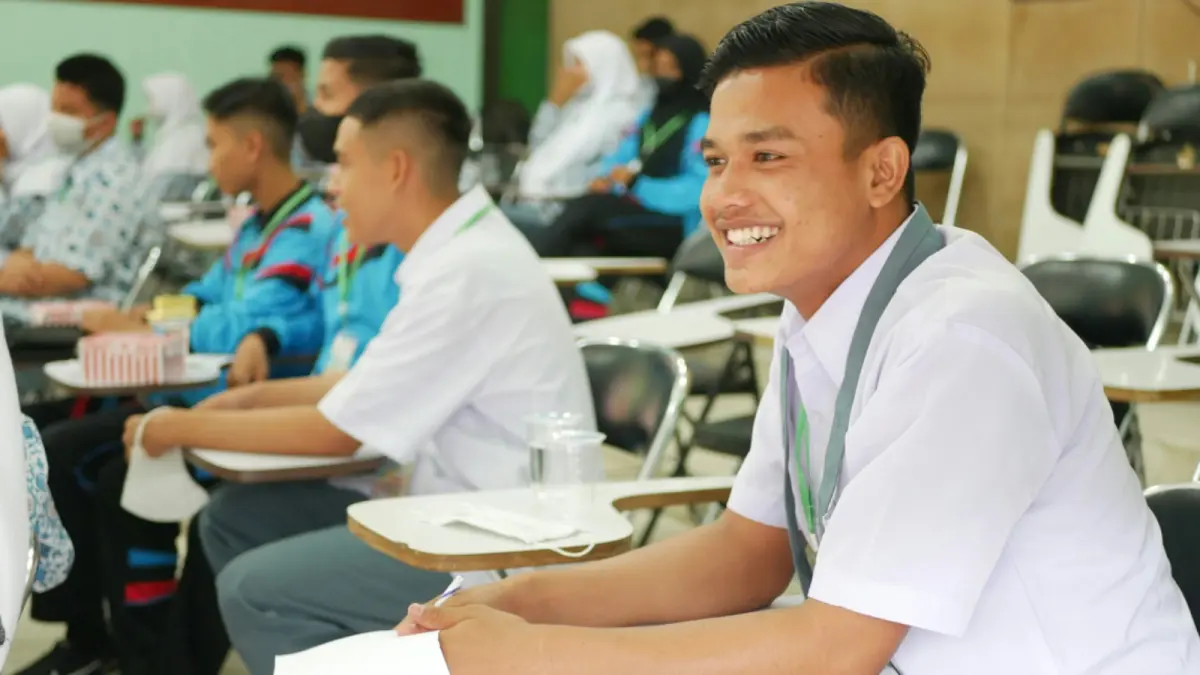 Ikut organisasi mahasiswa bukan auto berkembang (Photo by Herlambang Tinasih Gusti on Unsplash)