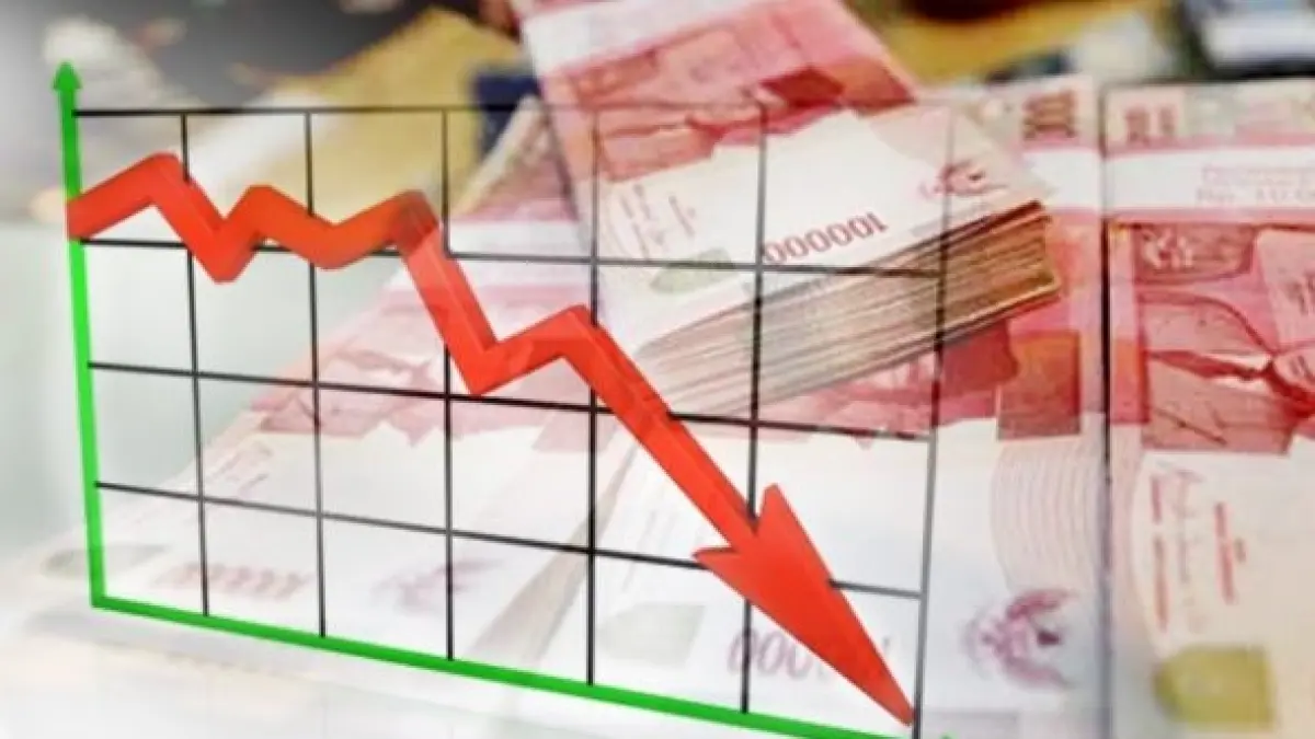 Rupiah terus melemah dan isu dolar AS tembus Rp 20.000 makin ramai dibahas. Apa dampaknya bagi harga barang, cicilan, dan ekonomi Indonesia? Ini penjelasan ekonom yang bikin publik waspada. (ilustrasi/suaramuslim.net)