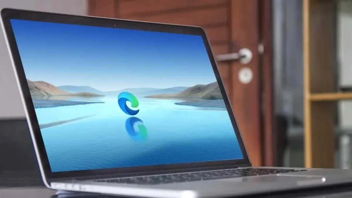 Copilot kini bisa lihat layar, menerima perintah suara, bantu belajar, sampai mengubah tab jadi podcast. Browser bukan lagi cuma buat buka web, tapi mulai berubah jadi asisten AI serba bisa. (Windows Report/Pinterest)