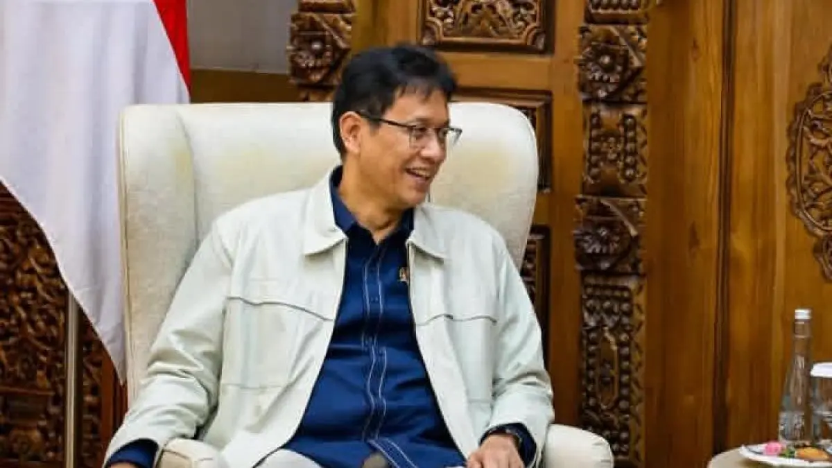 Menteri Keuangan Purbaya menyebut faktor utamanya bukan belanja pemerintah, melainkan daya beli masyarakat yang masih kuat dan aktif berbelanja. (Sumber Foto: Instagram @menkeuri)