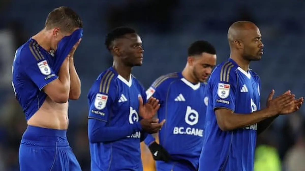 Kekecewaan Punggawa Leicester City Setelah Dipastikan Turun Kasta Ke League One (Sumber Foto : One Football)